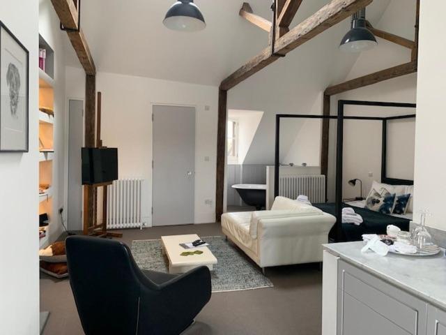 Montys Accommodation 루이스 외부 사진